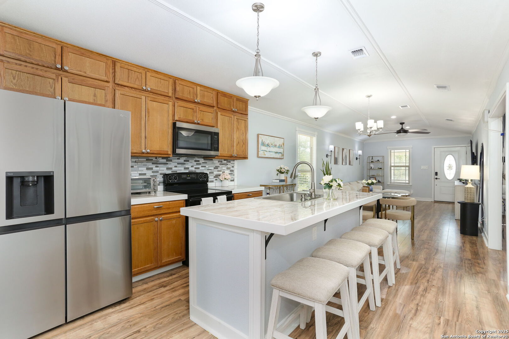 90 Clear Lake Loop Poteet, TX 78065 - Photo 14 of 34