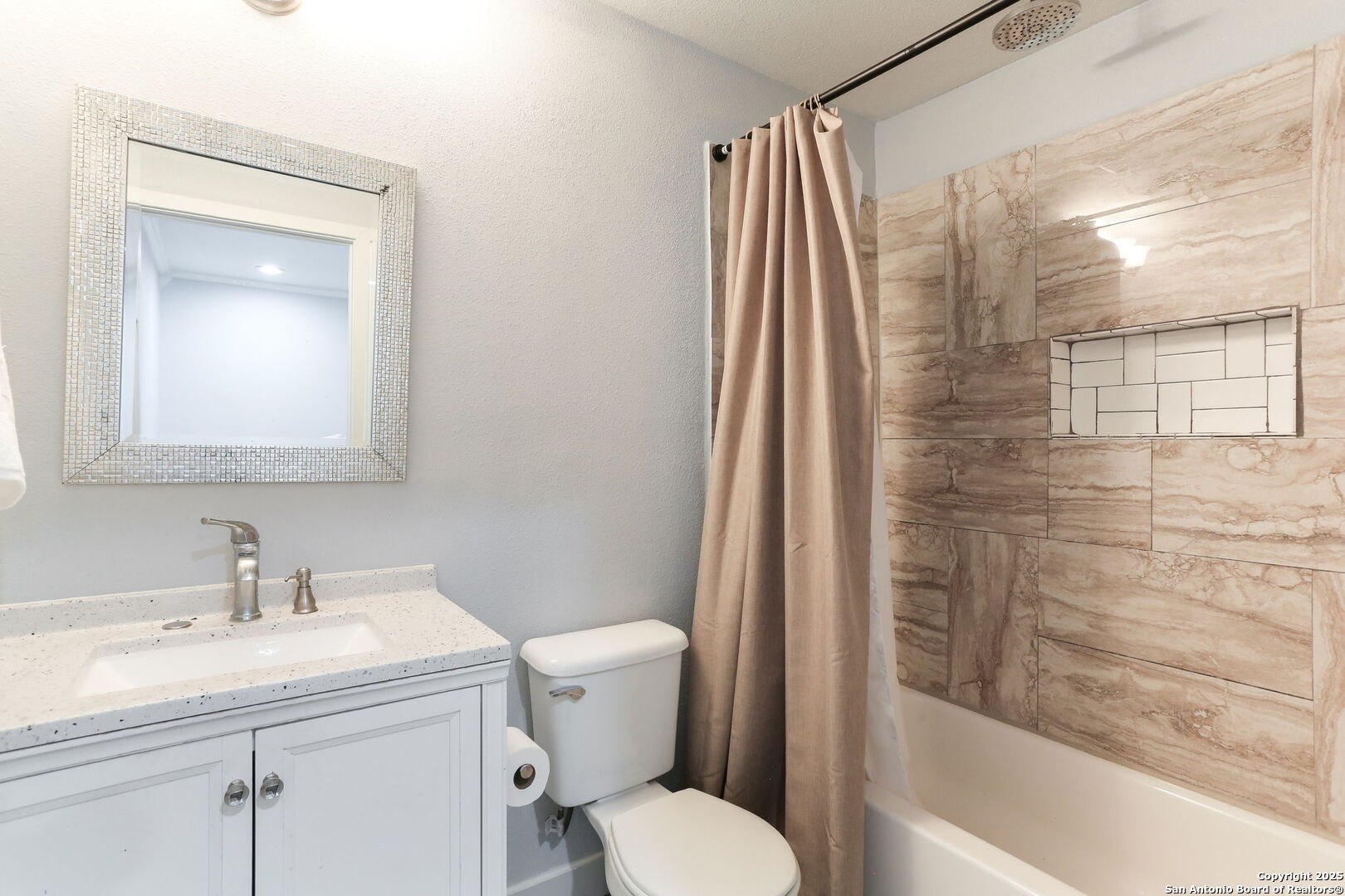 90 Clear Lake Loop Poteet, TX 78065 - Photo 19 of 34