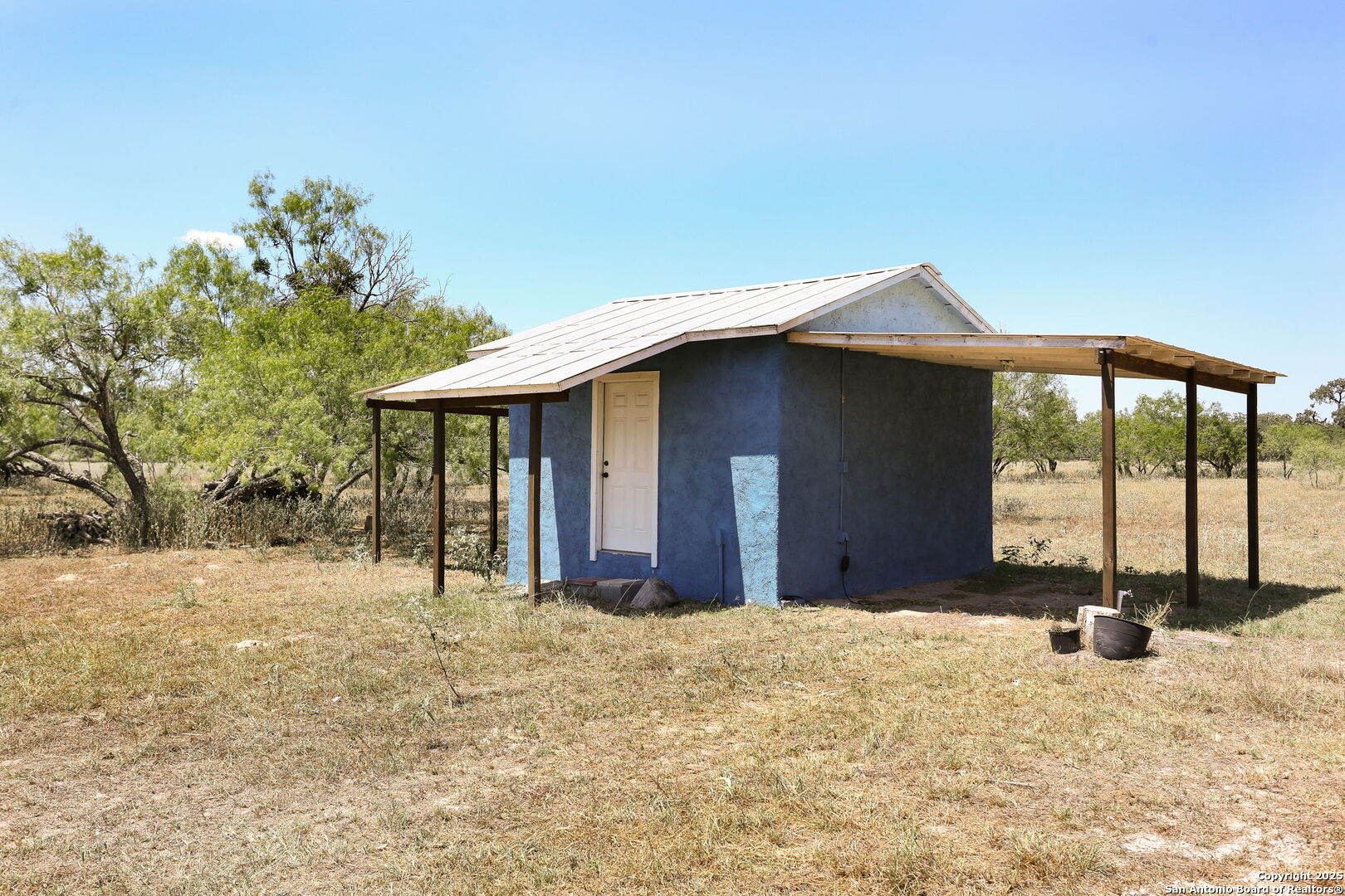 90 Clear Lake Loop Poteet, TX 78065 - Photo 23 of 34