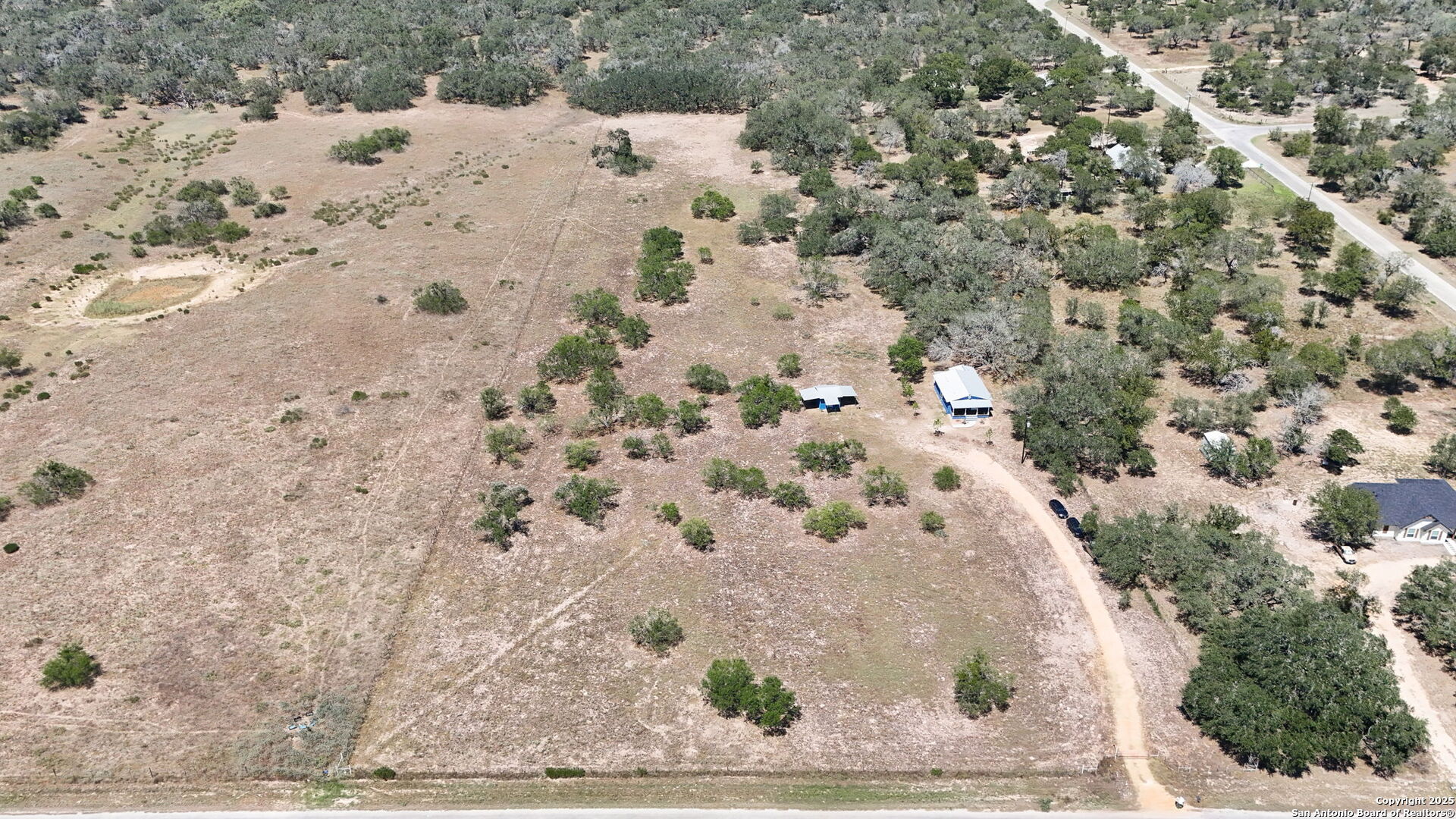 90 Clear Lake Loop Poteet, TX 78065 - Photo 30 of 34