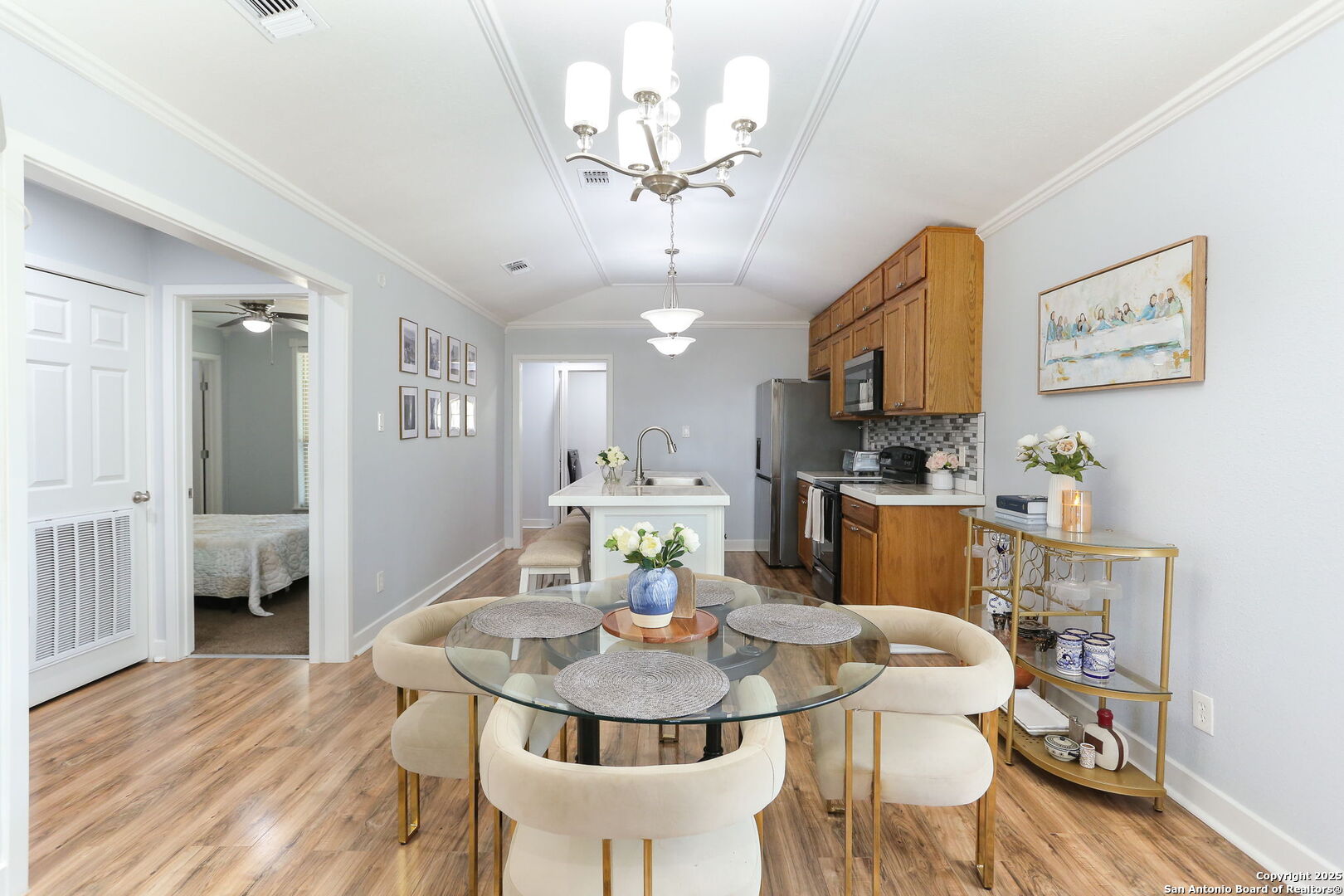 90 Clear Lake Loop Poteet, TX 78065 - Photo 10 of 34