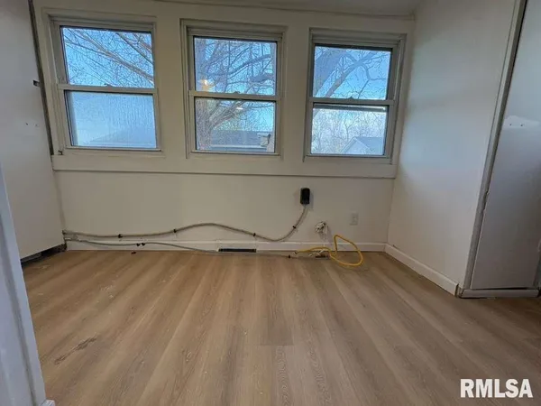 $124,400 | 345 Louisa Street, Illiopolis, IL 62539