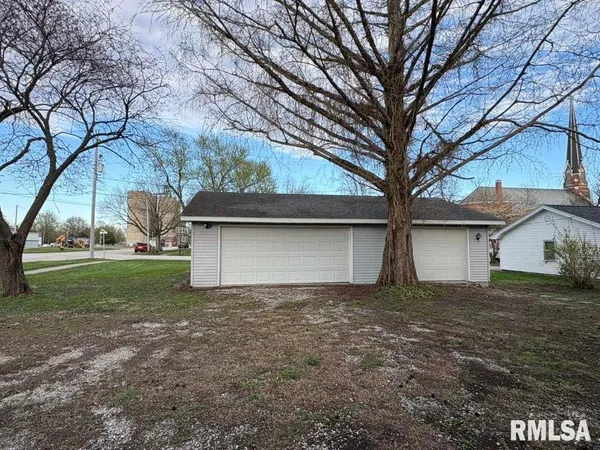 $124,400 | 345 Louisa Street, Illiopolis, IL 62539