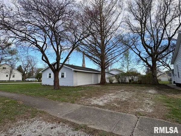 $124,400 | 345 Louisa Street, Illiopolis, IL 62539