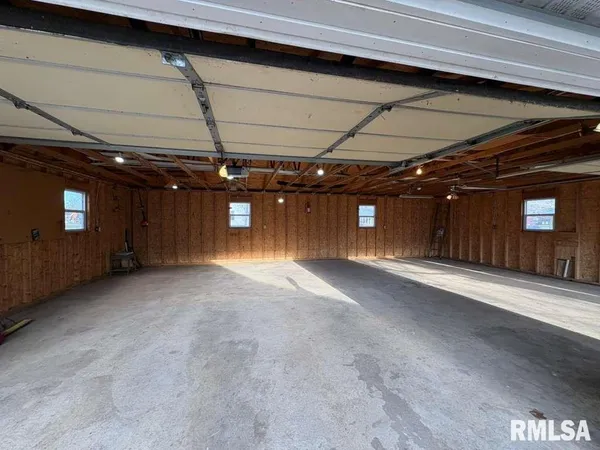 $124,400 | 345 Louisa Street, Illiopolis, IL 62539