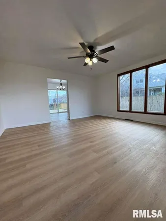 $124,400 | 345 Louisa Street, Illiopolis, IL 62539