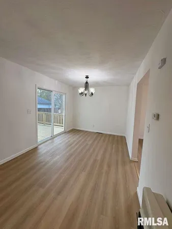 $124,400 | 345 Louisa Street, Illiopolis, IL 62539