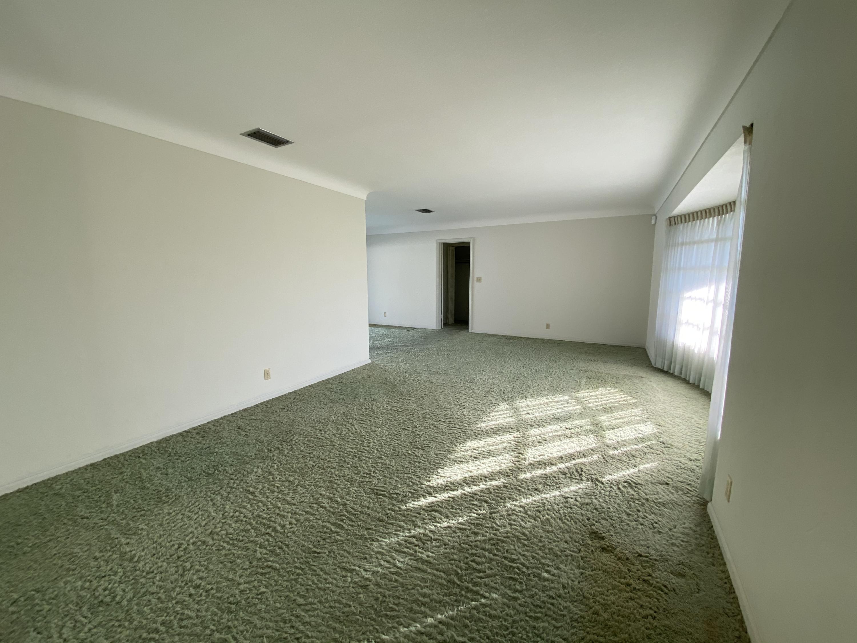 2057 Park Place Boca Raton, FL 33486 - Photo 8 of 27 9E163AC7-1569-48B5-81AA-4DB265DB9E1A