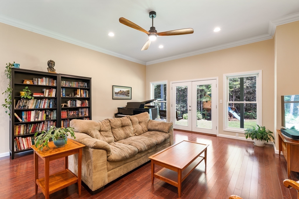 334 Southampton Road Westhampton, MA 01027 - Photo 10 of 42