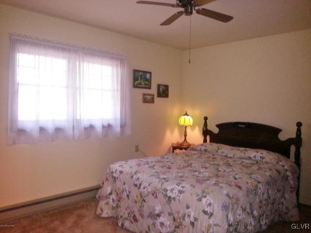 220 Robin Court Bushkill, PA 18324 - Photo 12 of 27 Gallery Image 12