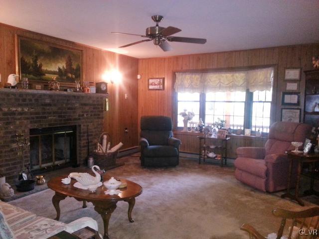 220 Robin Court Bushkill, PA 18324 - Photo 7 of 27 Gallery Image 7