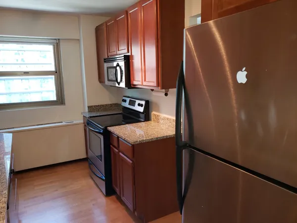 $2,500 | 535 North Michigan Avenue, Unit 1508, Chicago, IL 60611