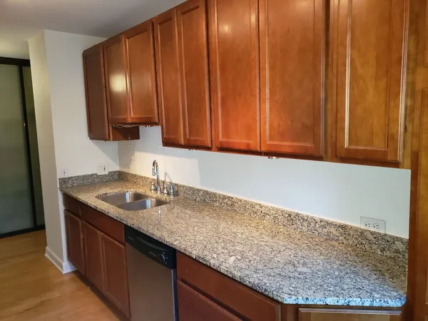 $2,500 | 535 North Michigan Avenue, Unit 1508, Chicago, IL 60611