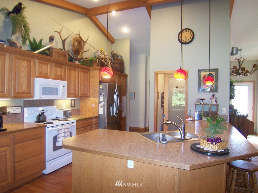 1004 Mox Chehalis Road McCleary, WA 98557 - Photo 6 of 25 Gallery Image 6