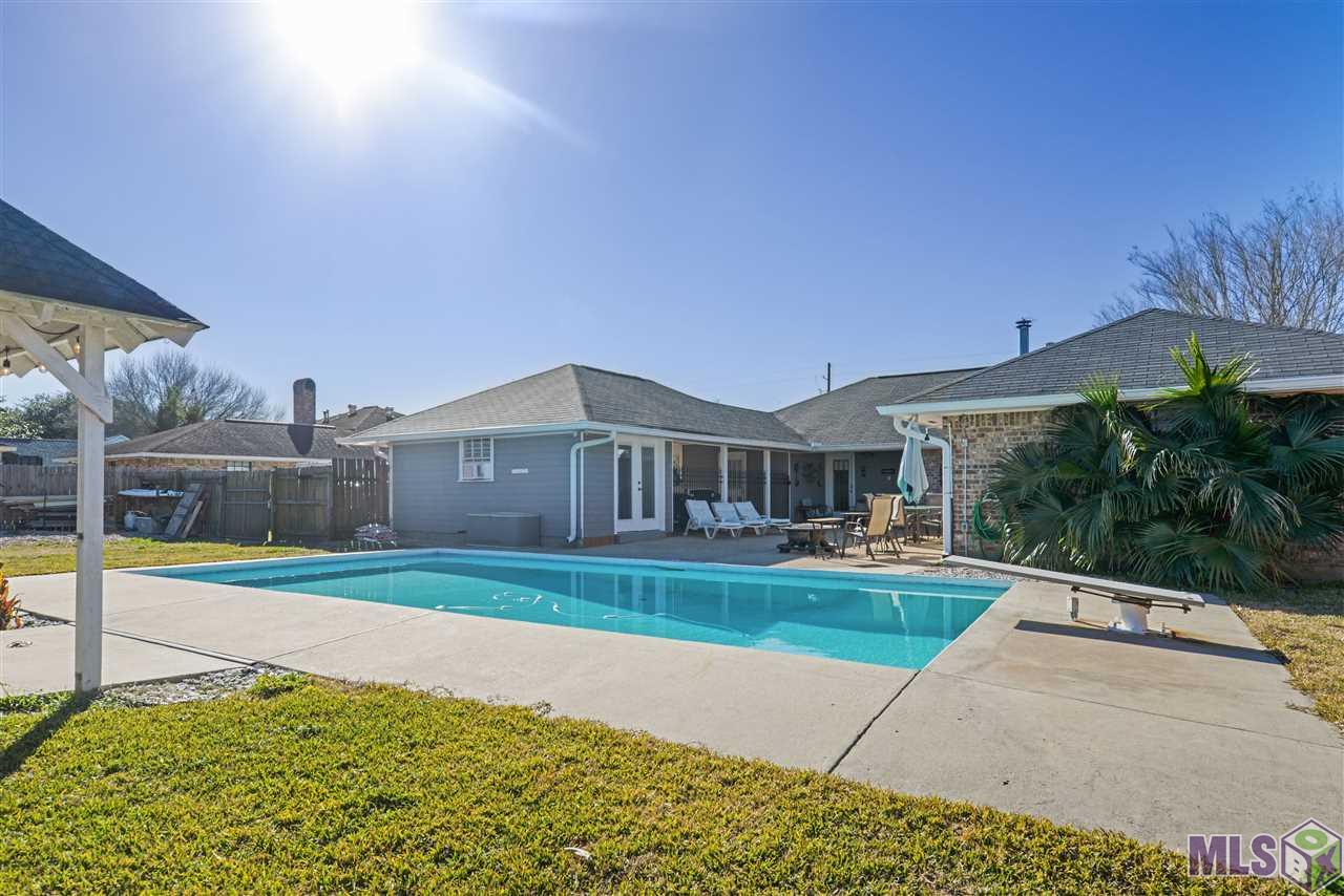 2434 Riverside Drive Port Allen, LA 70767 - Photo 15 of 18 Gallery Image 15