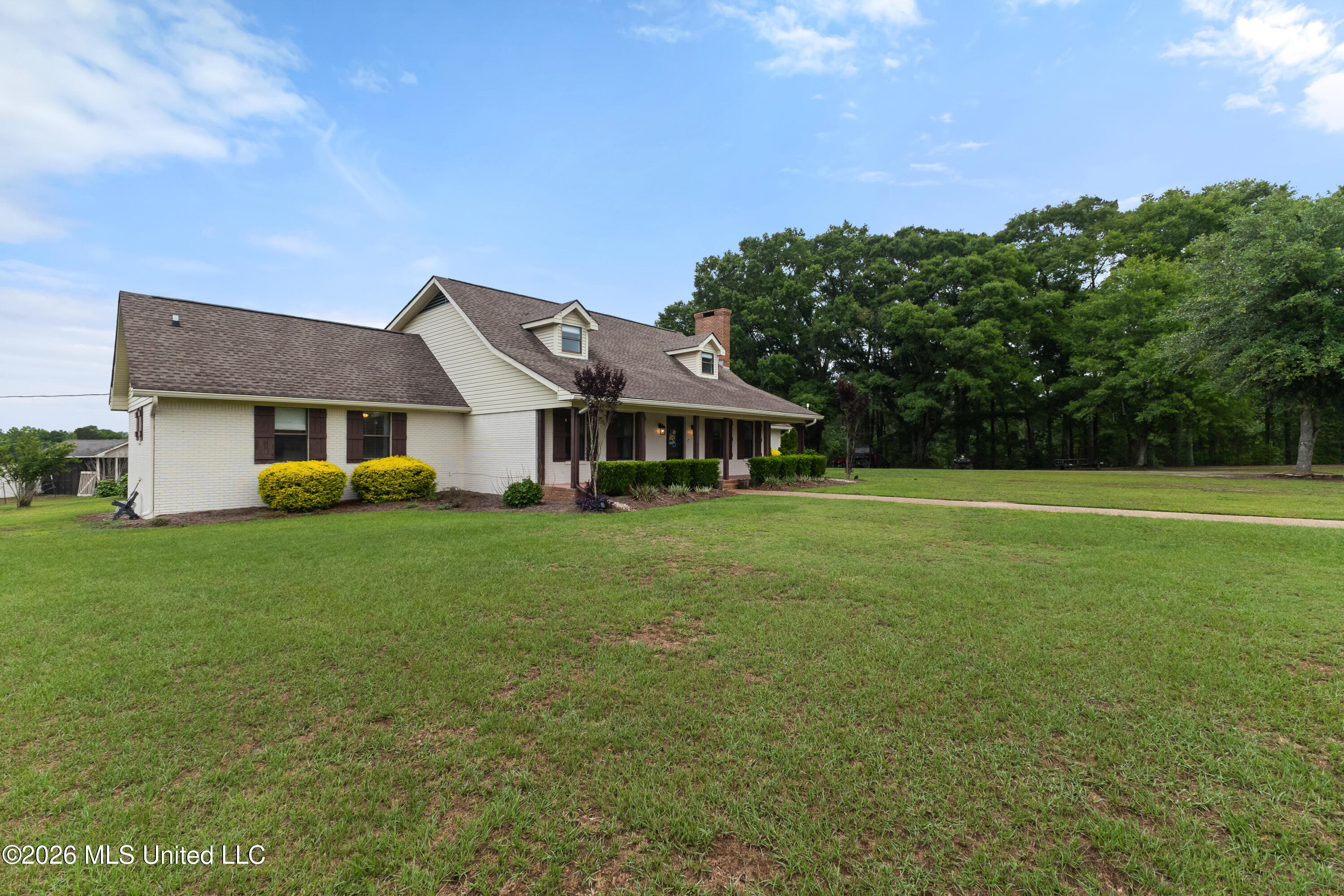 1329 Grantham Road Sumrall, MS 39482 - Photo 6 of 58 1329_Grantham_Road-2