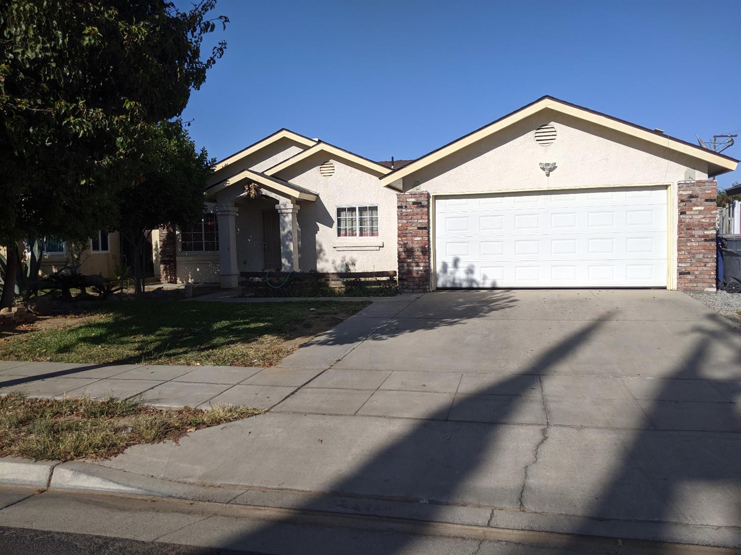 331 Elm Street Madera, CA 93638 - Photo 1 of 1 Gallery Image 1