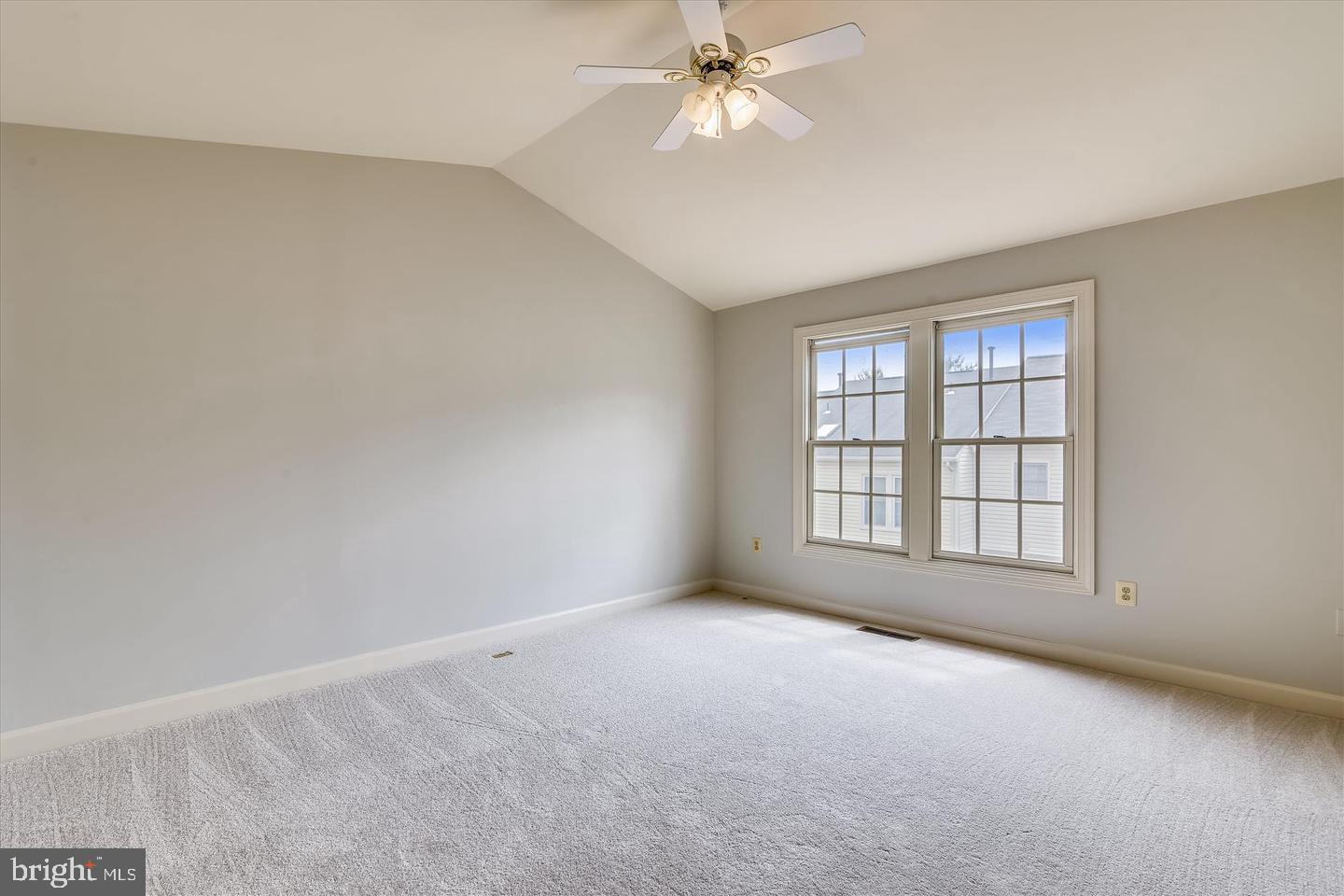 14386 Silo Valley View Centreville, VA 20121 - Photo 13 of 24 LARGE MASTER BEDROOM W/VAULTED CEILINGS