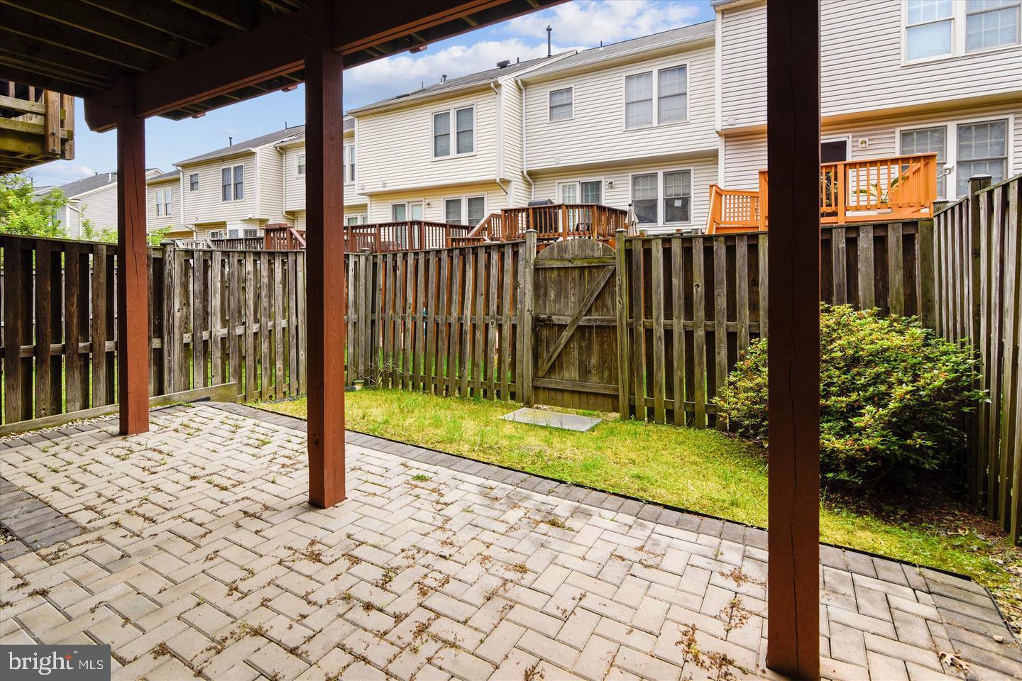 14386 Silo Valley View Centreville, VA 20121 - Photo 22 of 24 FULLY FENCED IN PATIO AREA