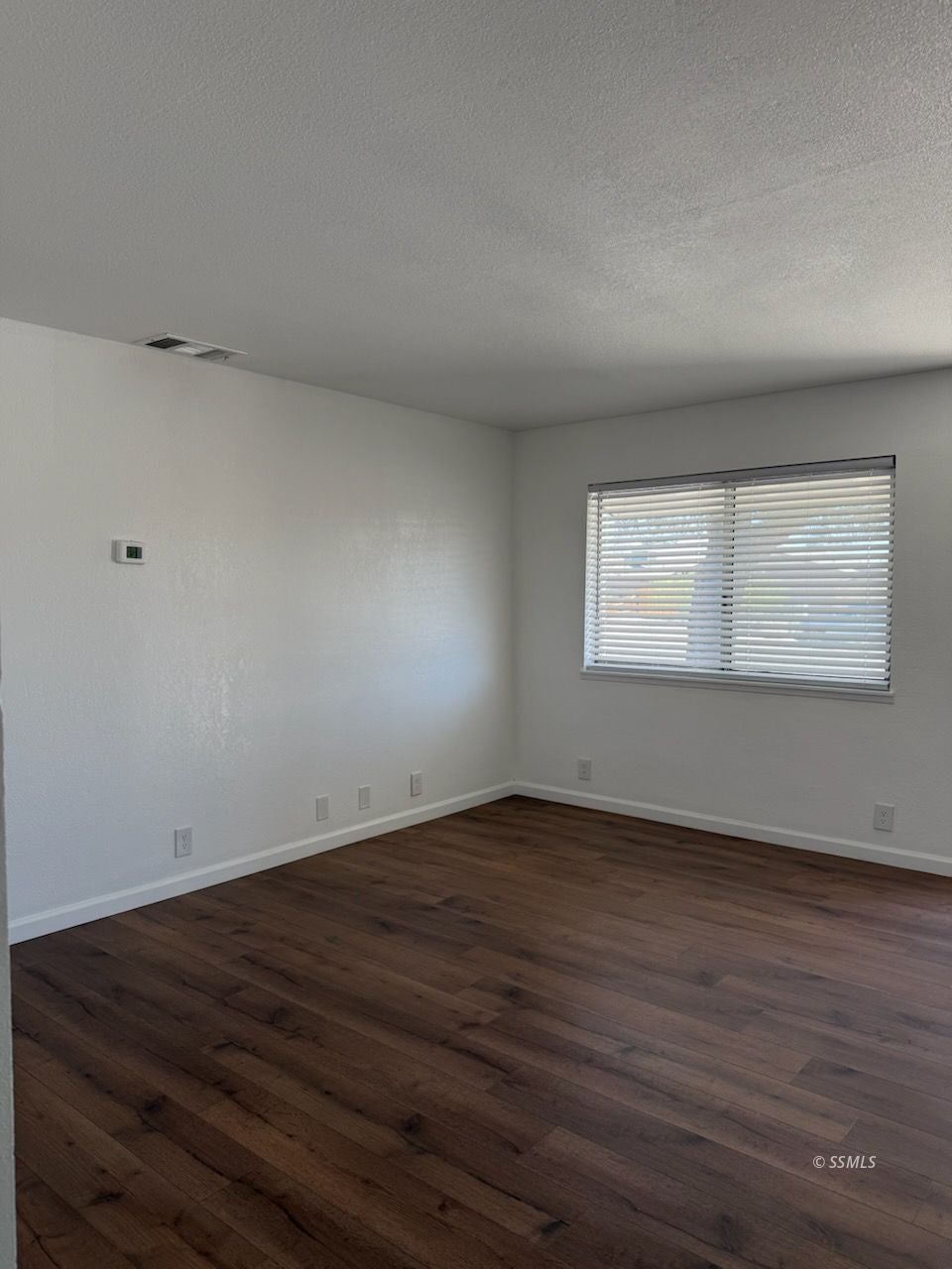 127 North Gateway Boulevard Ridgecrest, CA 93555 - Photo 2 of 17 Gallery Image 2
