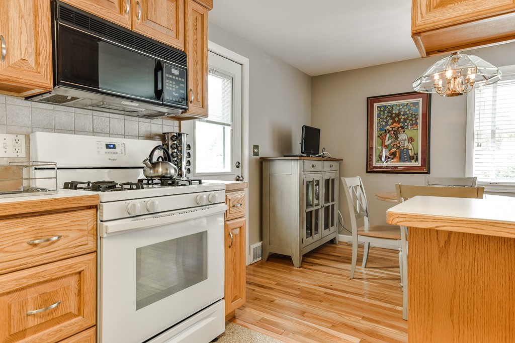 16 Dunster Road Framingham, MA 01702 - Photo 15 of 30 Gallery Image 15