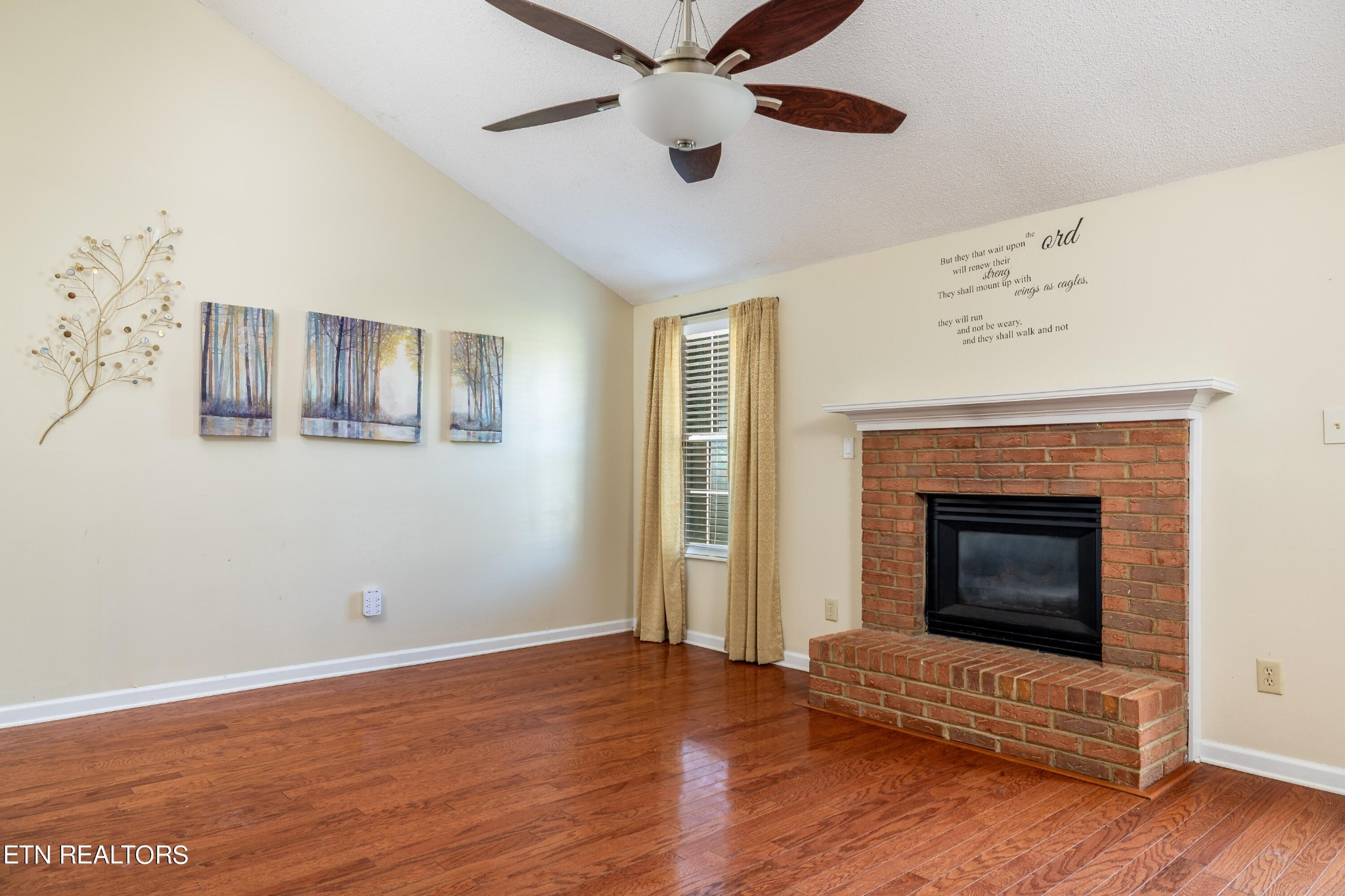 8017 Keybridge Way Powell, TN 37849 - Photo 3 of 12 Gallery Image 3