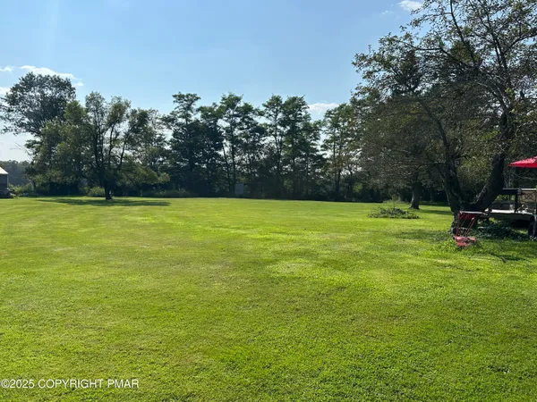 $2,000 | 2748 Locust Ridge Road, Pocono Lake, PA 18347