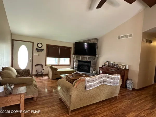 $2,000 | 2748 Locust Ridge Road, Pocono Lake, PA 18347