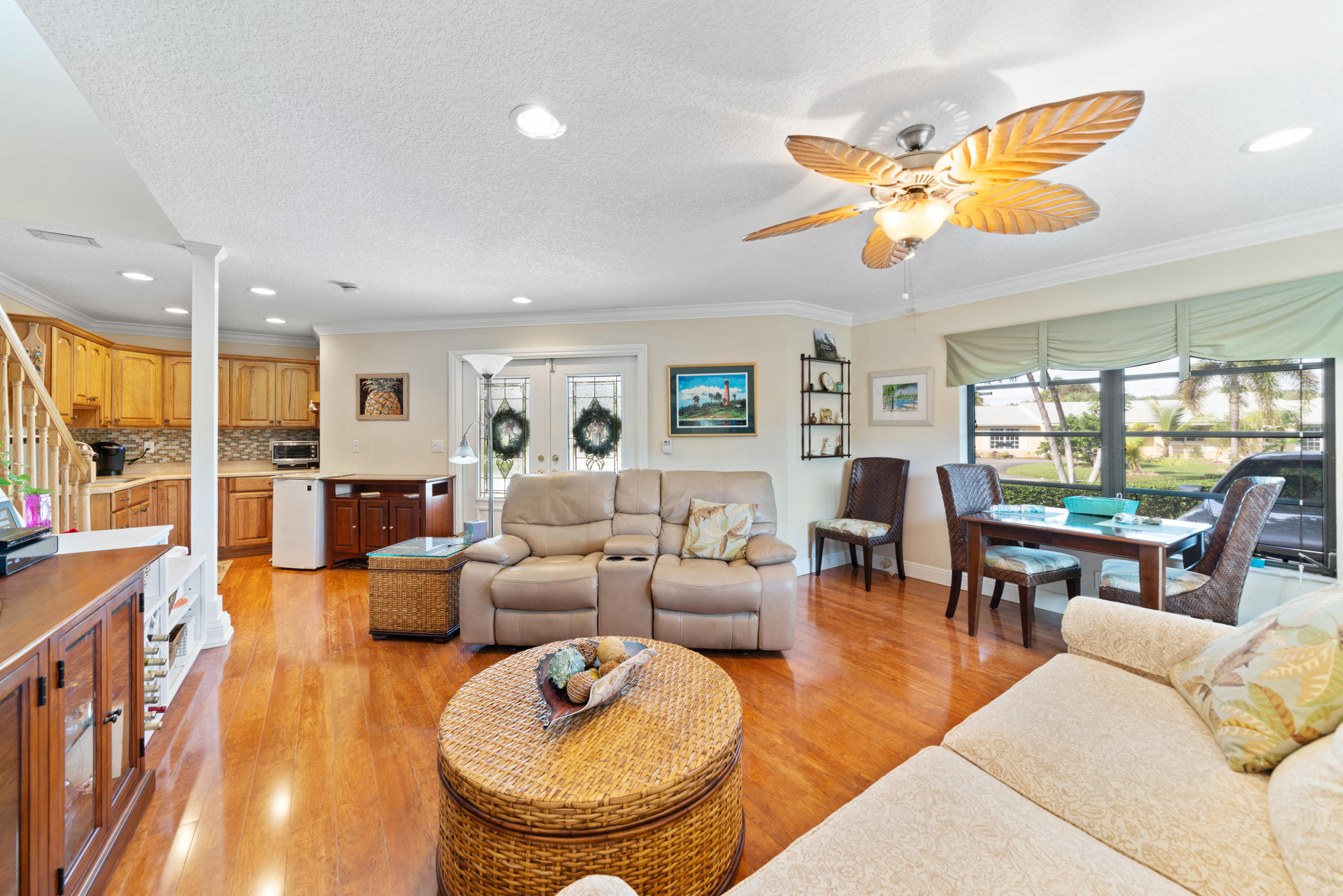 2016 Joy-Rene Lane North Palm Beach, FL 33408 - Photo 7 of 24 UNIT #1 2 STORY 1/1.5