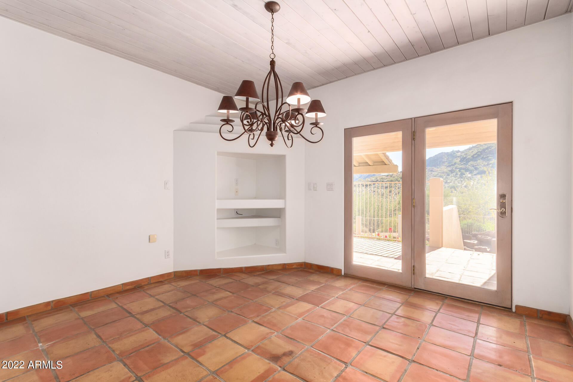 2201 East Mountain View Road Phoenix, AZ 85028 - Photo 14 of 62 0019-19 Mountain View