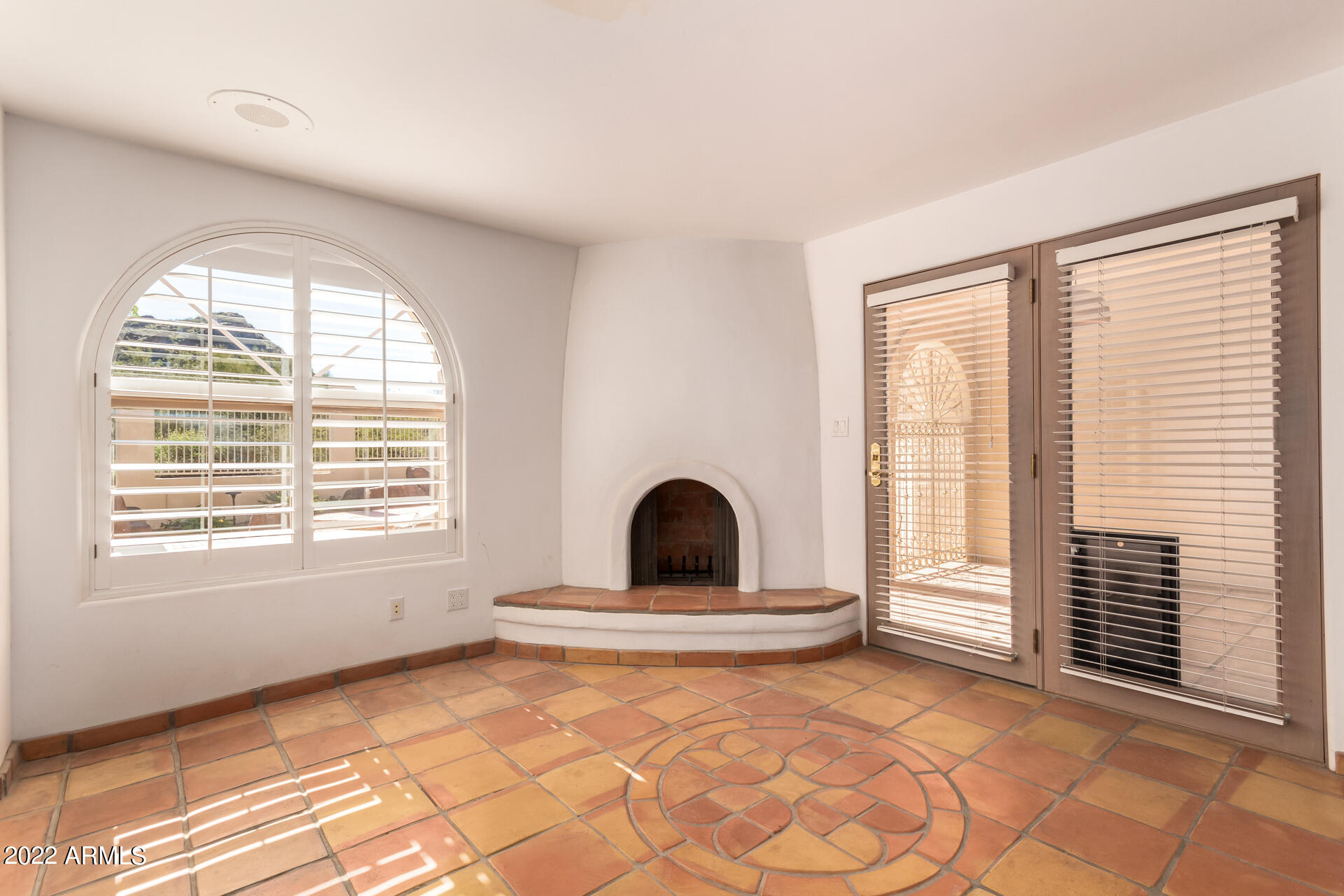 2201 East Mountain View Road Phoenix, AZ 85028 - Photo 19 of 62 0026-26 Mountain View