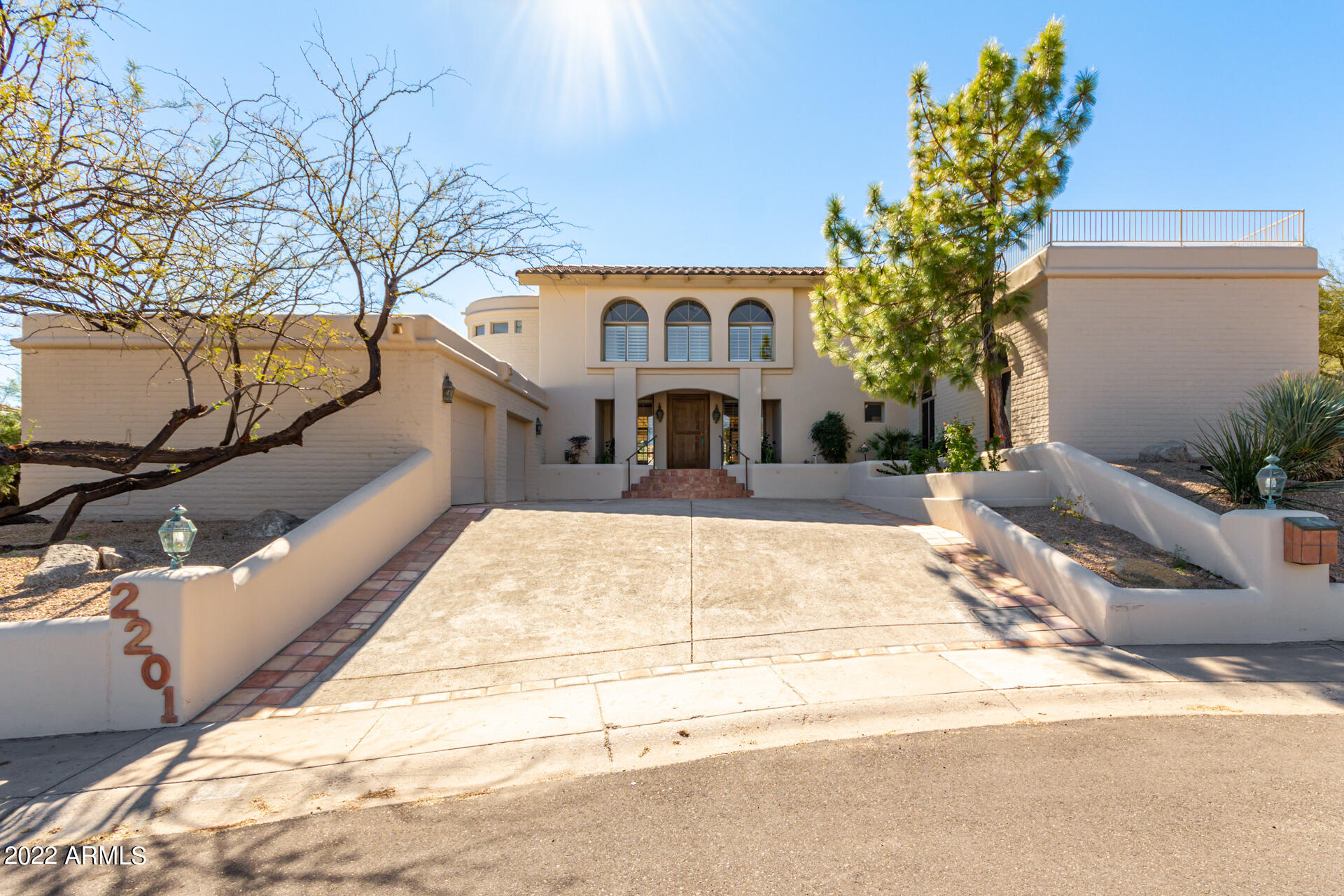 2201 East Mountain View Road Phoenix, AZ 85028 - Photo 2 of 62 0001-02 Mountain View