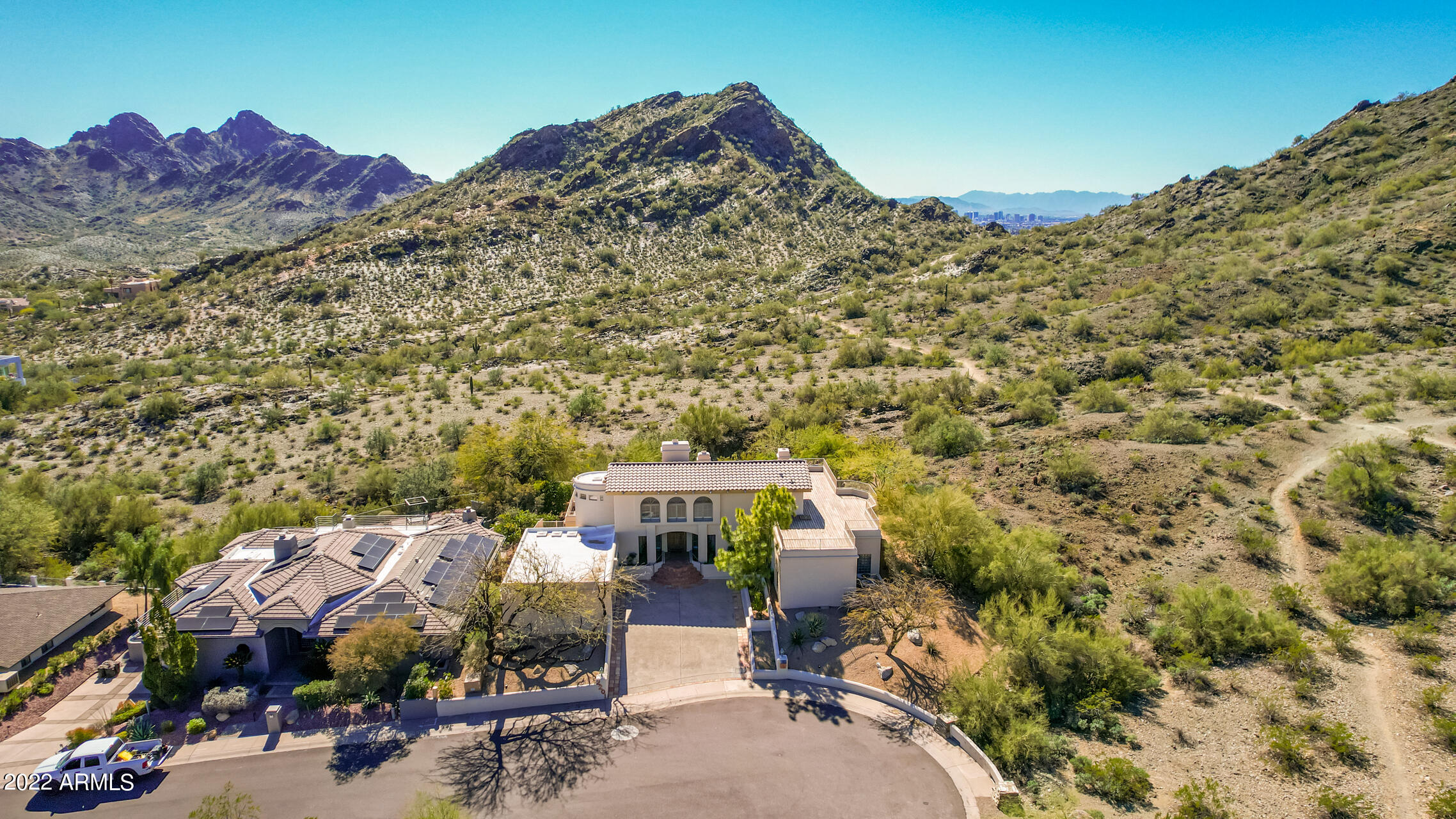 2201 East Mountain View Road Phoenix, AZ 85028 - Photo 5 of 62 0066-67 Mountain View Drones
