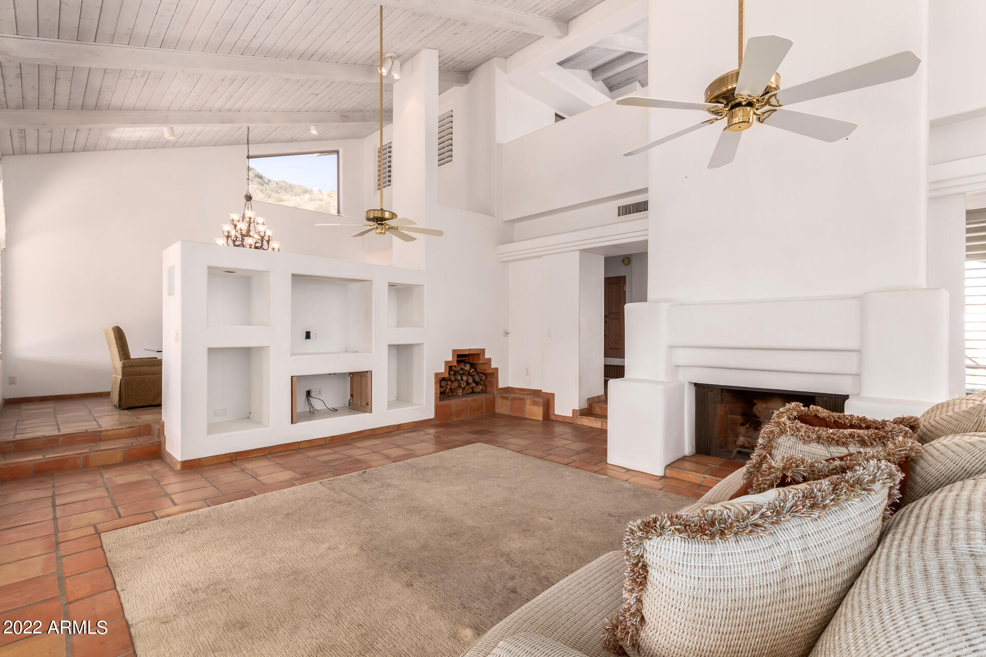 2201 East Mountain View Road Phoenix, AZ 85028 - Photo 7 of 62 0010-10 Mountain View