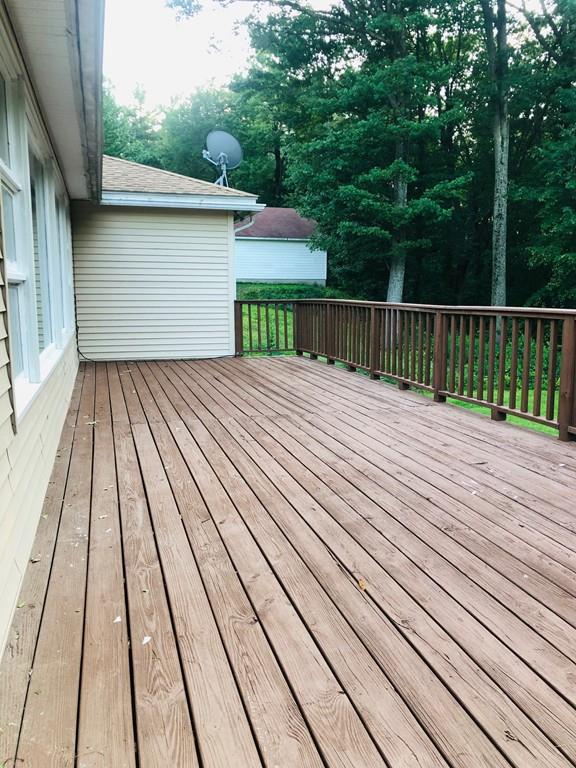 39 Kendall Road Holden, MA 01522 - Photo 3 of 23 Gallery Image 3