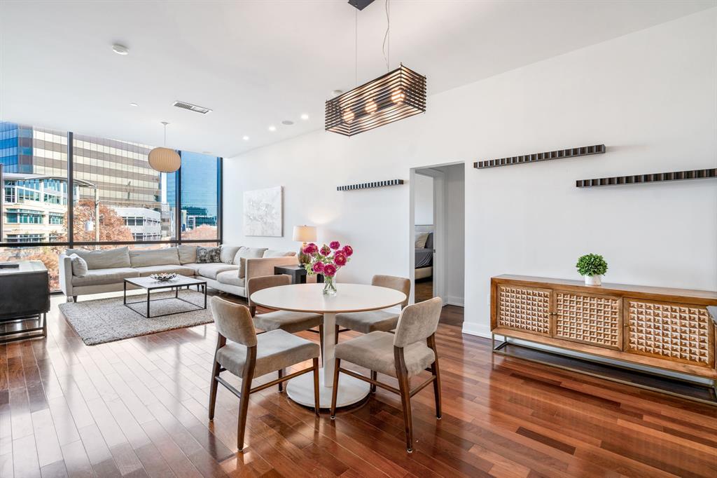 5320 East Mockingbird Ln Unit L303