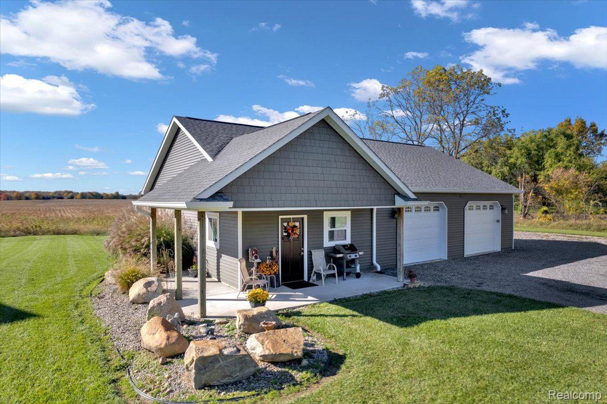 4679 Lake Pleasant Road North Branch, MI 48461 - Photo 9 of 44 Gallery Image 9