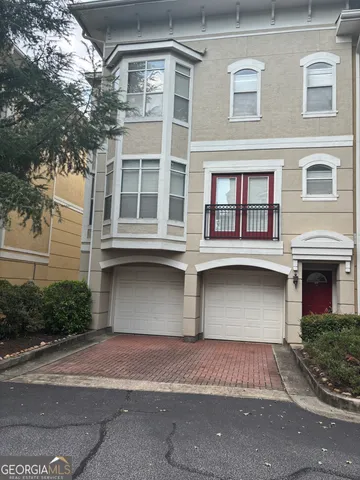$395,000 | 375 Highland Avenue Northeast, Unit 911, Atlanta, GA 30312