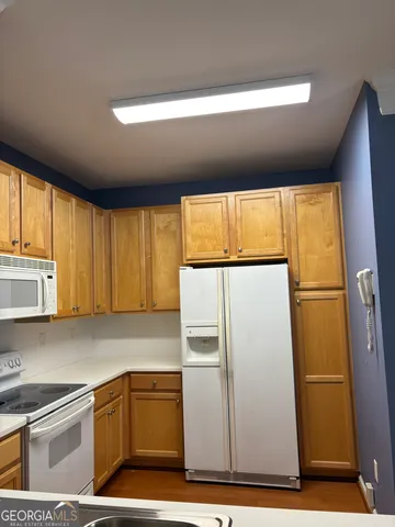 $395,000 | 375 Highland Avenue Northeast, Unit 911, Atlanta, GA 30312