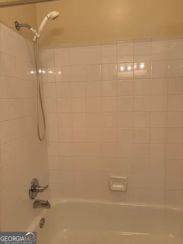 $395,000 | 375 Highland Avenue Northeast, Unit 911, Atlanta, GA 30312