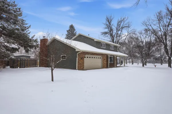 $465,000 | 3601 Evergreen Road North, Fargo, ND 58102