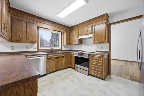 $465,000 | 3601 Evergreen Road North, Fargo, ND 58102