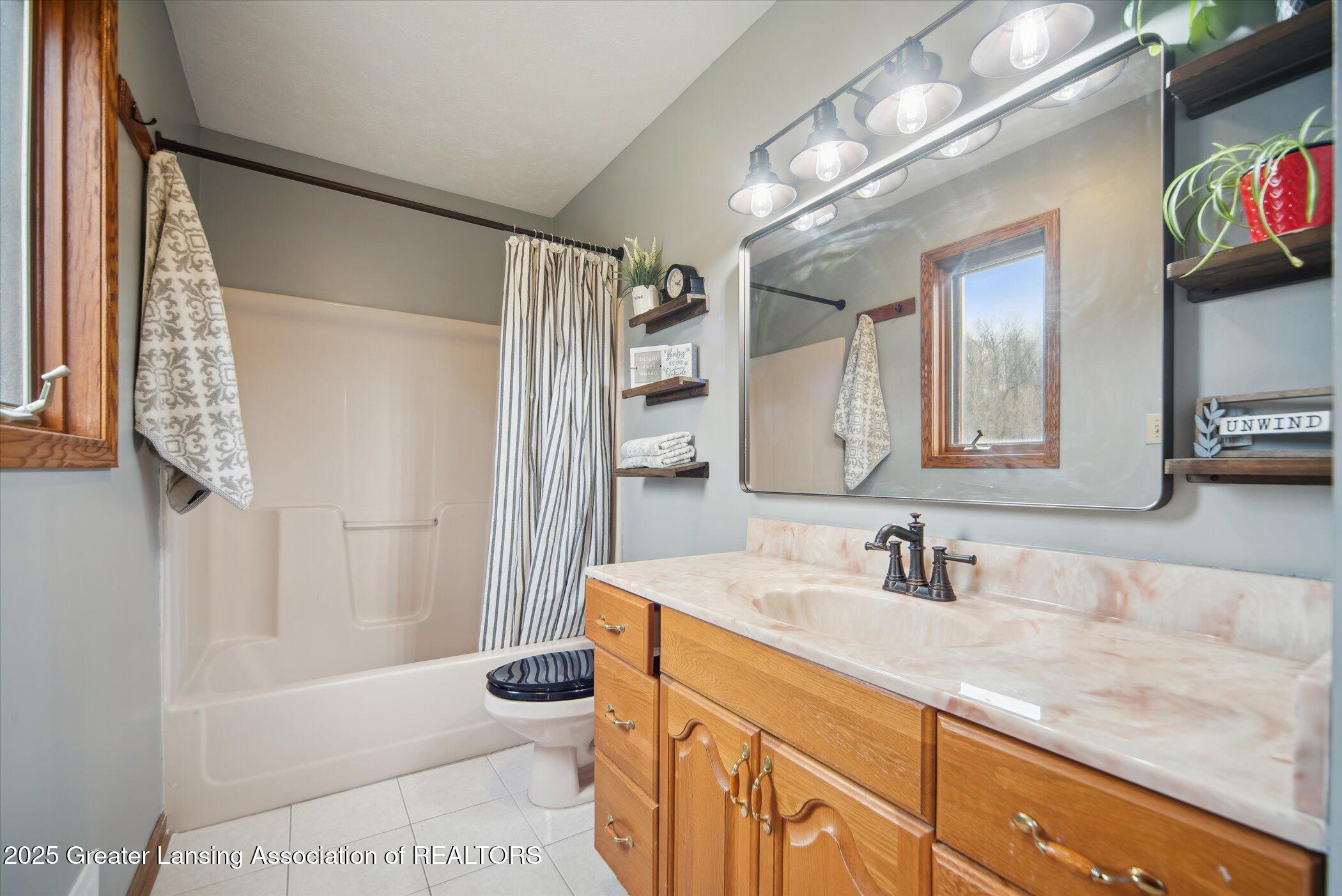2711 Pine Tree Road Holt, MI 48842 - Photo 23 of 37 30-2711-Pine-Tree-Rd-Holt-MI-48842-Windo