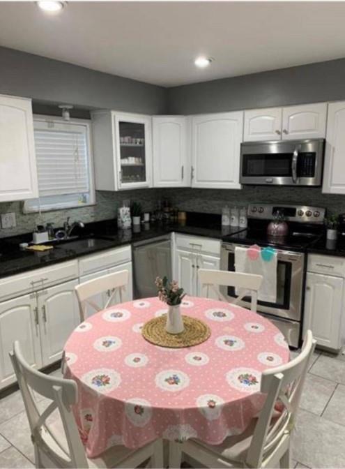 730 Greentree Road Pittsburgh, PA 15220 - Photo 5 of 13 Gallery Image 5