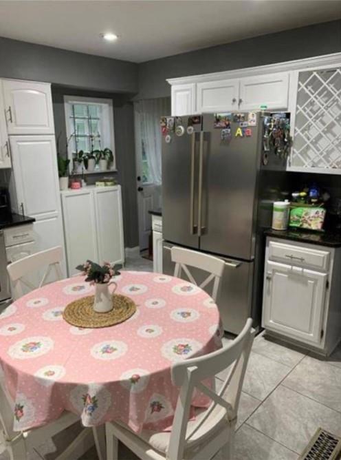 730 Greentree Road Pittsburgh, PA 15220 - Photo 6 of 13 Gallery Image 6