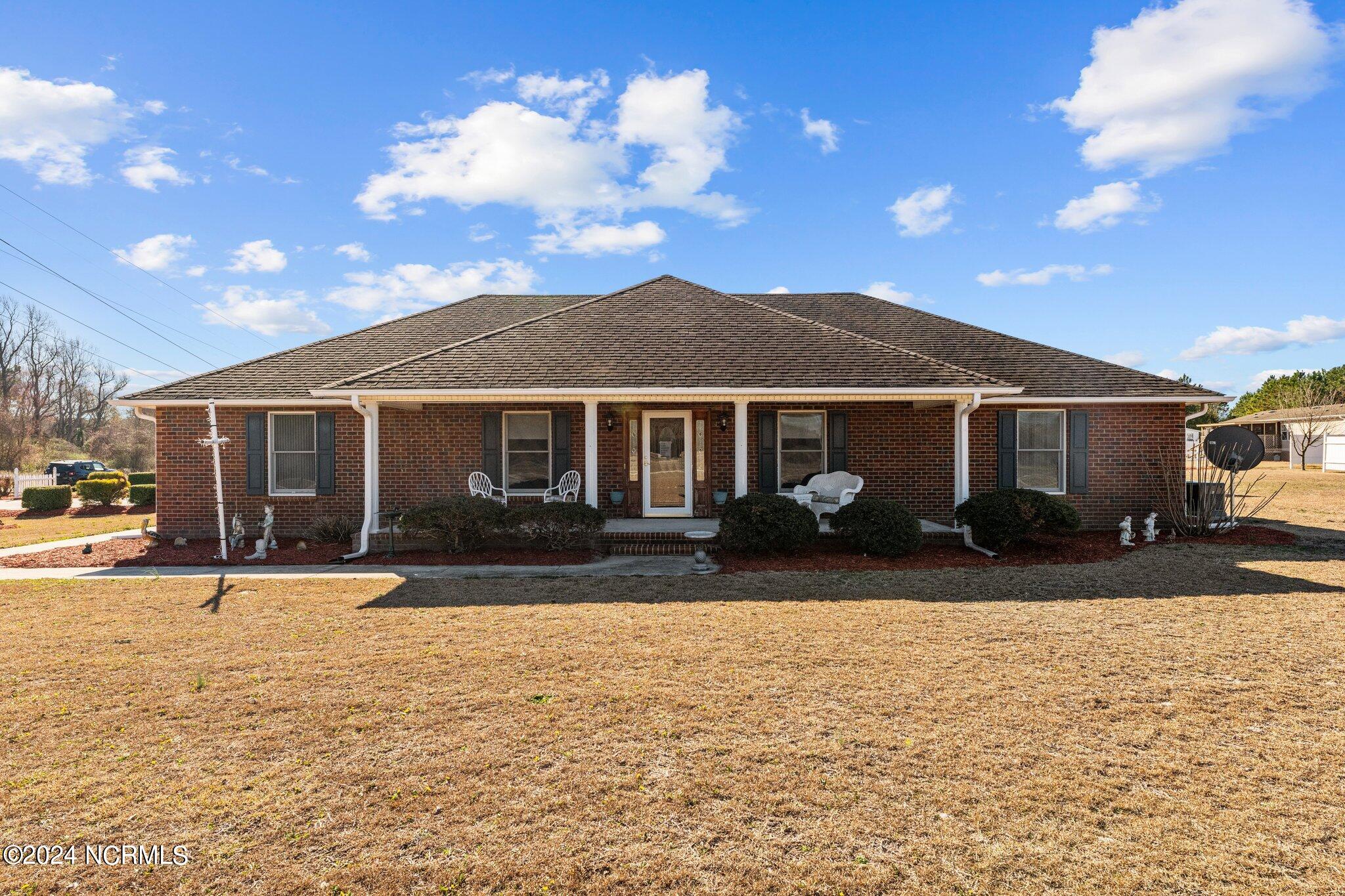 303 Nelson Road Vanceboro, NC 28586 - Photo 1 of 92 1-web-or-mls-DSC_0513
