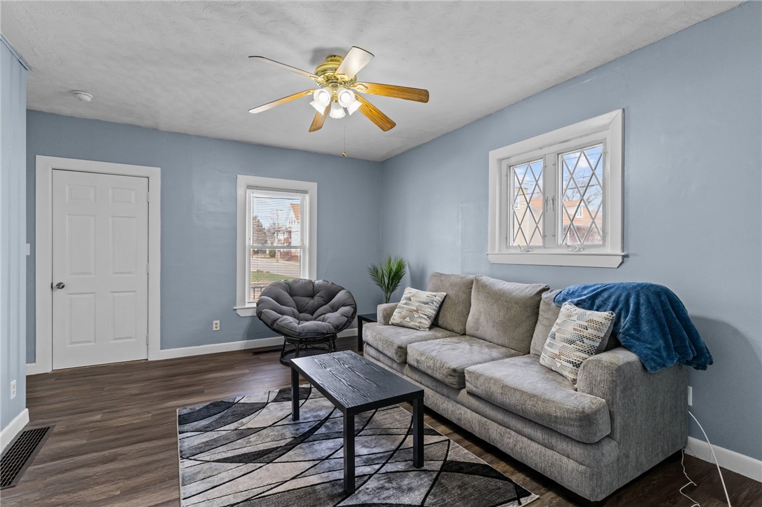 446 Coe Street Woonsocket, RI 02895 - Photo 4 of 29