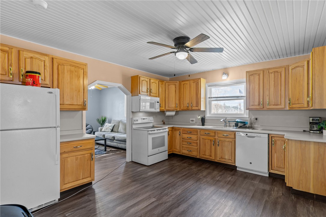 446 Coe Street Woonsocket, RI 02895 - Photo 7 of 29