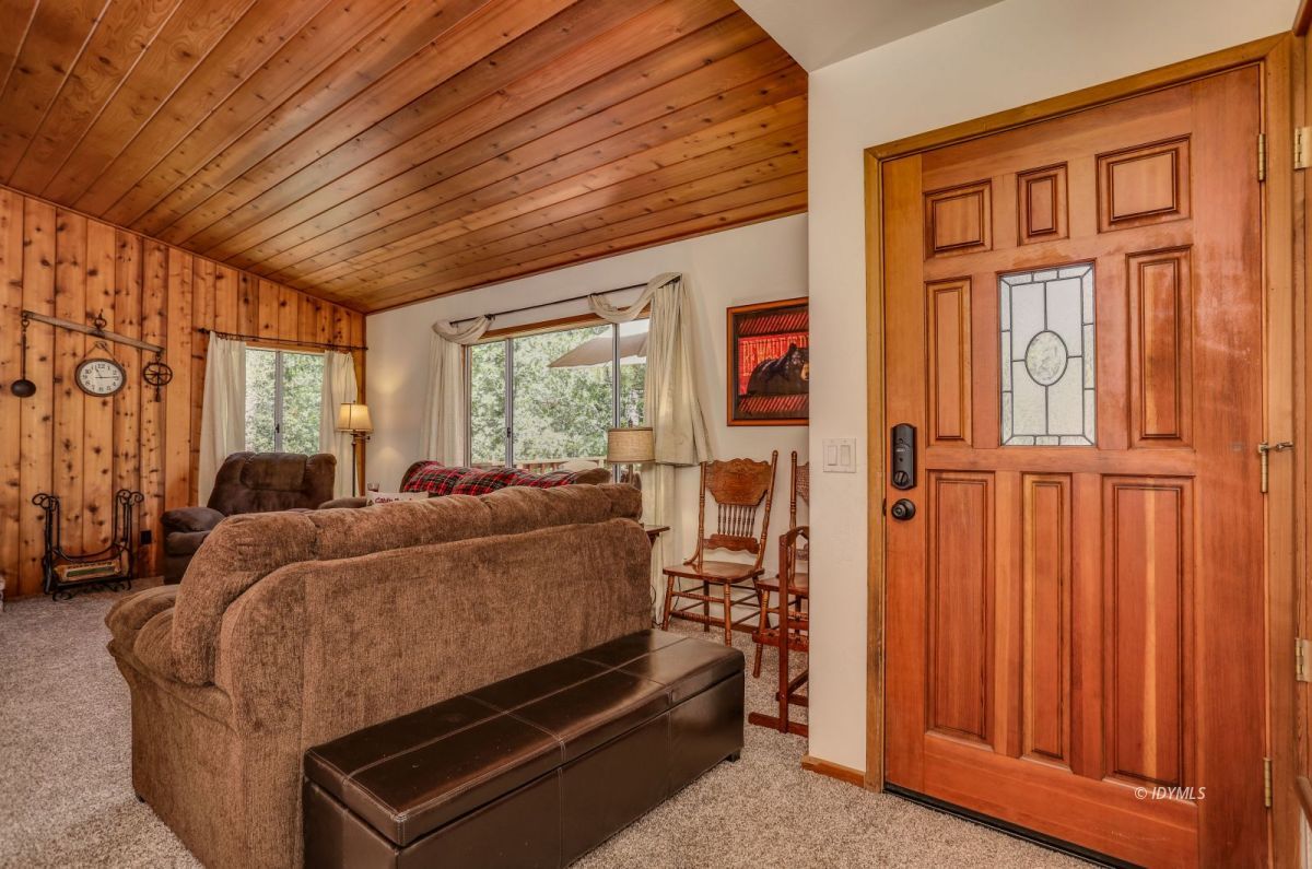 53553 Tollgate Road Idyllwild, CA 92549 - Photo 10 of 35