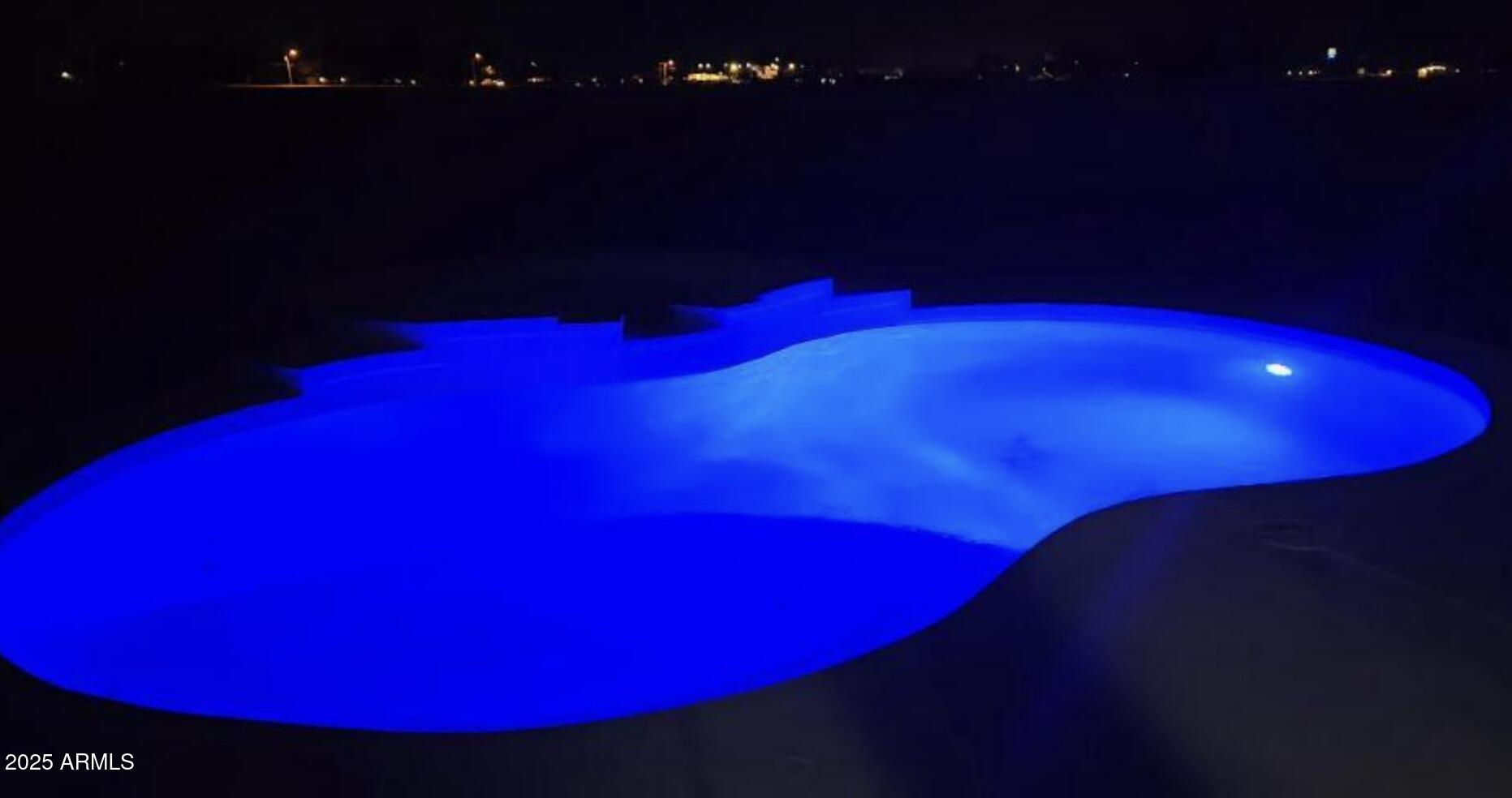 139 North Carter Ranch Road Coolidge, AZ 85128 - Photo 28 of 28 a view of a red red and white wall